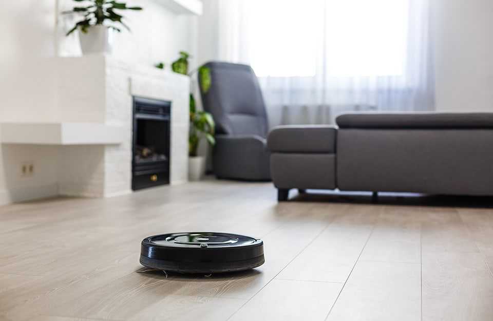 Робот-пылесос iRobot Roomba 694 обеспечивает высокое качество сухой уборки пола с разным покрытием плитка, ламинат, паркет, ковры с небольшим ворсом